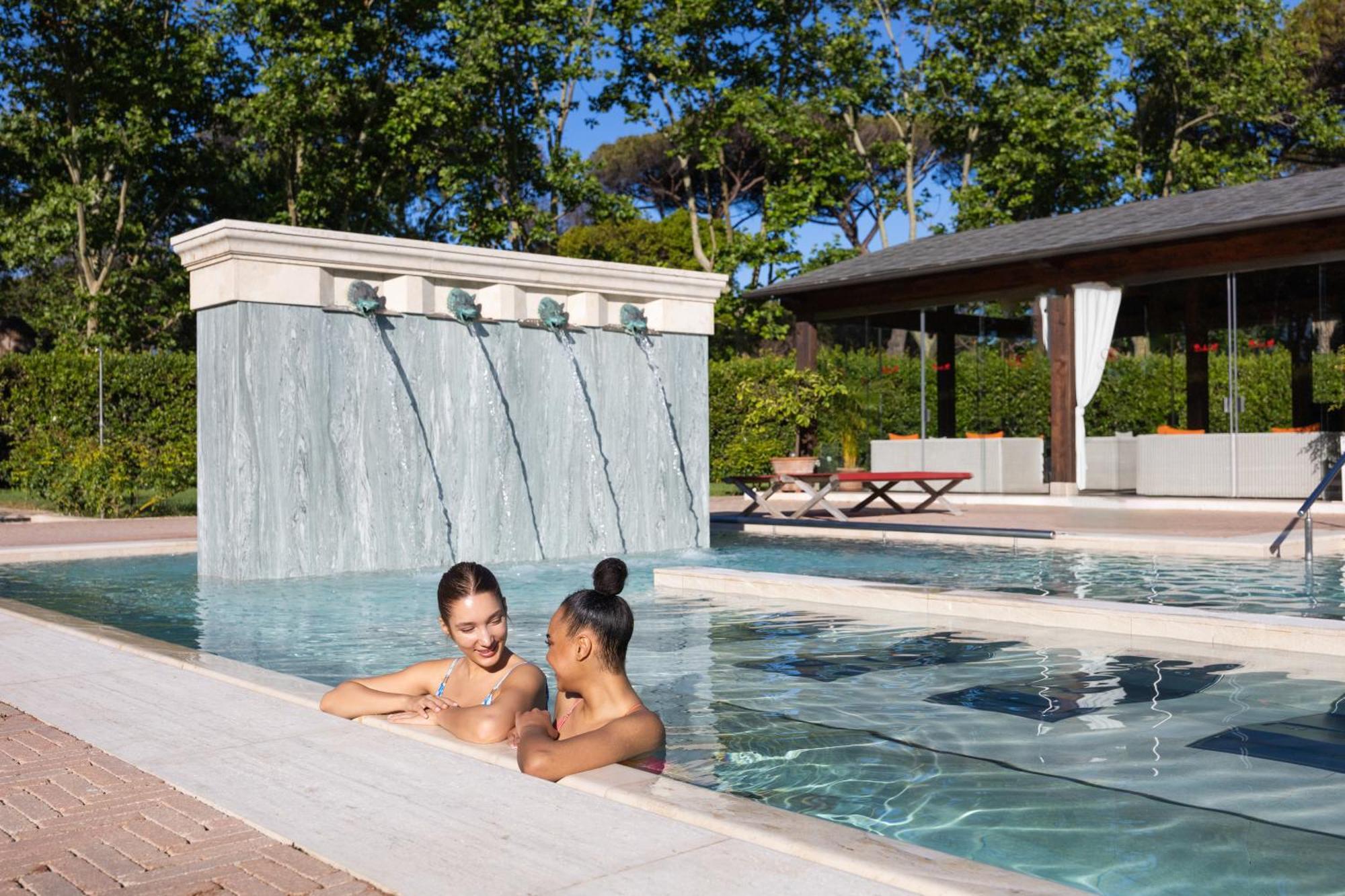 Qc Termeroma Spa And Resort Fiumicino Exterior foto The spa at the resort